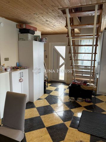 Eladó családi ház, Szigethalmon 147.9 M Ft, 6 szobás