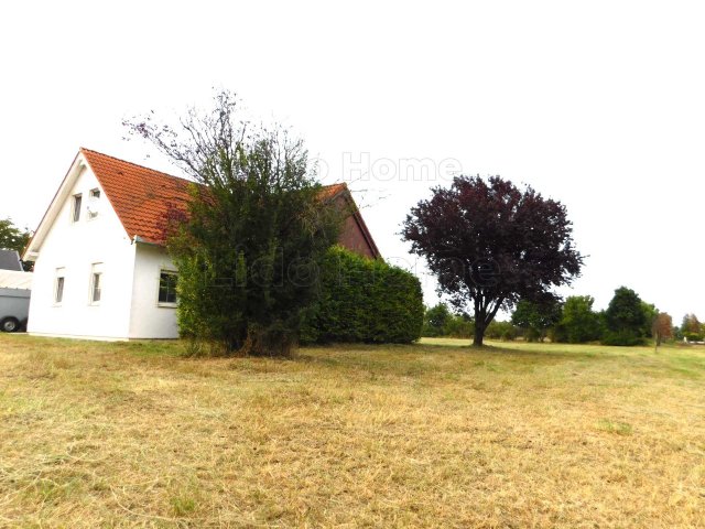 Eladó családi ház, Mátyásdombon 55 M Ft, 5 szobás