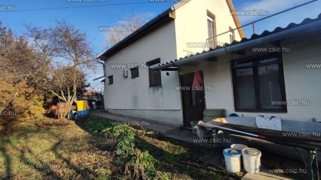 Eladó családi ház, Érden 77.1 M Ft, 5 szobás