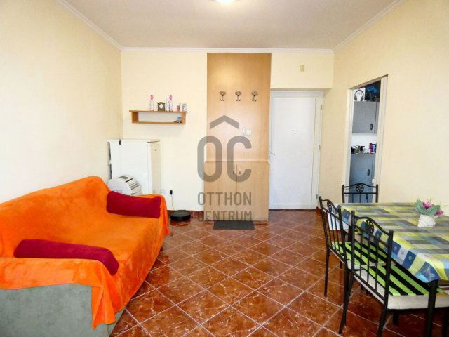 Eladó téglalakás, Dunaalmáson 23.9 M Ft, 1 szobás