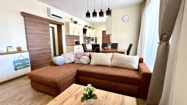 Eladó családi ház, Naszályon 119 M Ft, 4 szobás