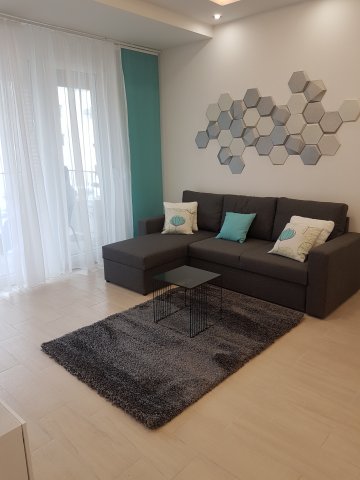 Kiadó téglalakás, albérlet, Komáromban 250 E Ft / hó, 2 szobás