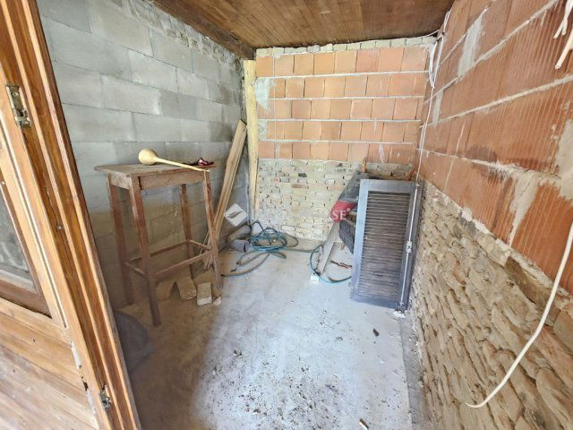 Eladó családi ház, Simontornyán 15.5 M Ft, 4 szobás
