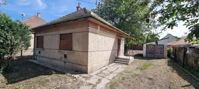Eladó családi ház, Érden 49 M Ft, 1+1 szobás