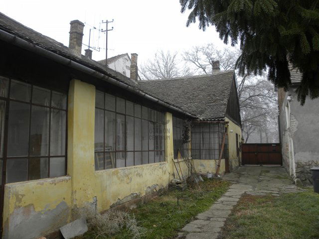 Eladó családi ház, Mohácson 22 M Ft, 4 szobás