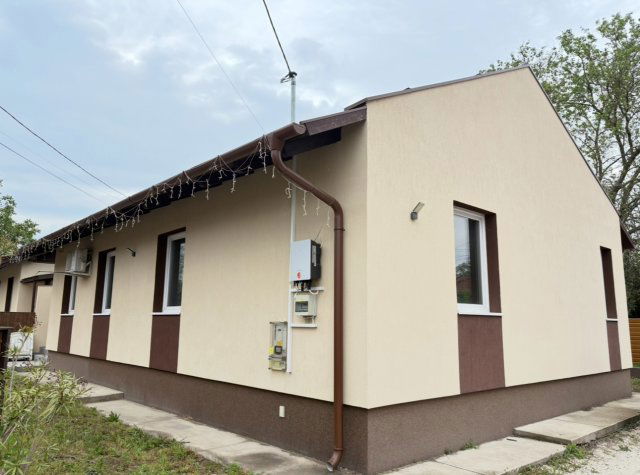Eladó ikerház, Szigetszentmiklóson 74.9 M Ft, 4 szobás