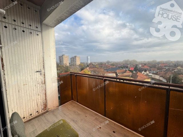 Eladó panellakás, Kiskunfélegyházán 32.9 M Ft, 3 szobás