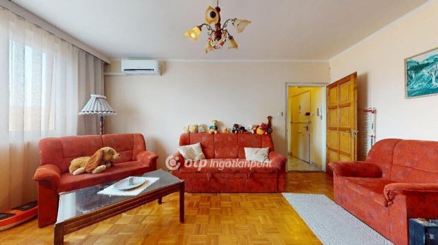 Eladó panellakás, Miskolcon 29.99 M Ft, 1+2 szobás