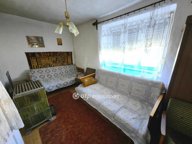 Eladó családi ház, Kunhegyesen 8.5 M Ft, 2 szobás