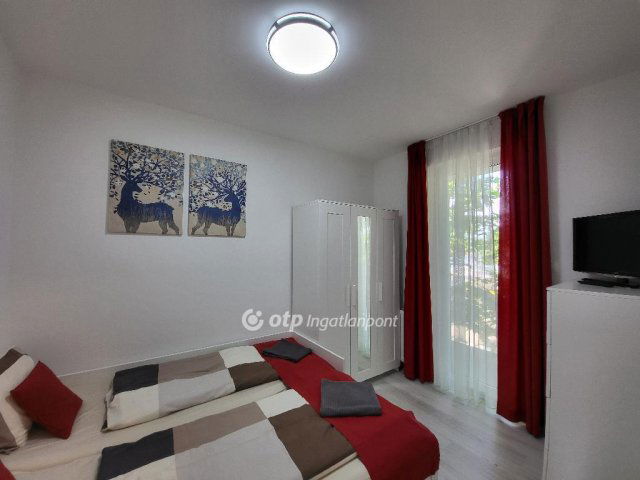 Kiadó téglalakás, albérlet, Siófokon 250 E Ft / hó, 3 szobás