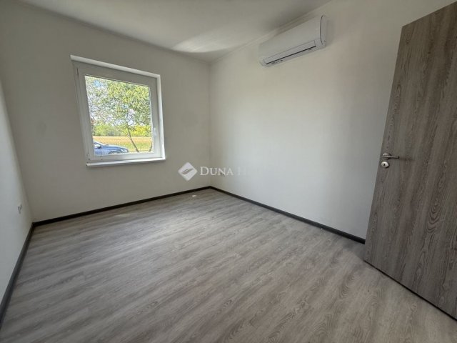 Eladó családi ház, Cserkeszőlőn 49.9 M Ft, 3 szobás