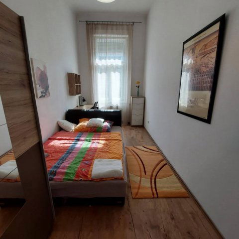 Eladó téglalakás, VII. kerületben, Rottenbiller utcában