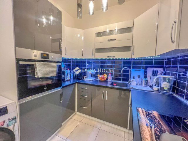 Eladó téglalakás, Budapesten, XX. kerületben 46.9 M Ft, 2 szobás