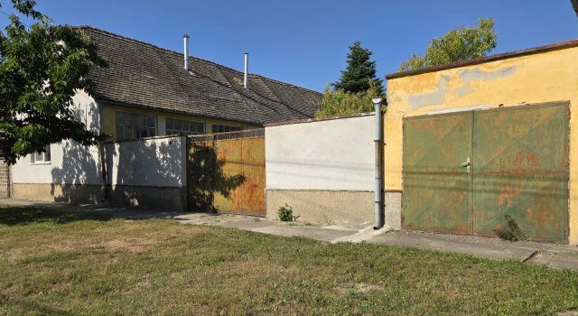 Eladó családi ház, Csátalján 7.5 M Ft, 3 szobás