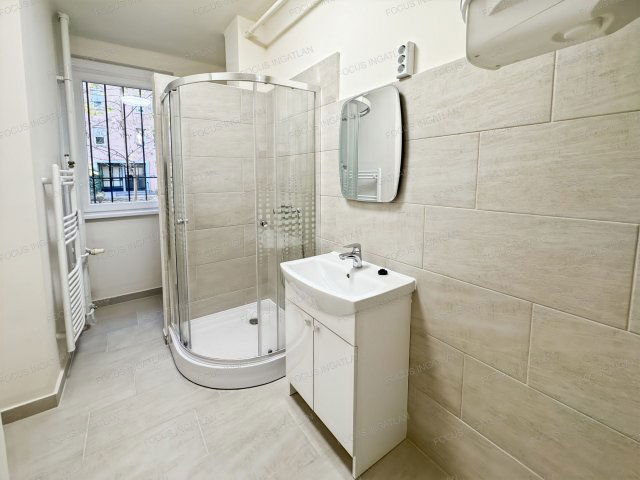 Eladó téglalakás, Kecskeméten 49.99 M Ft, 3 szobás