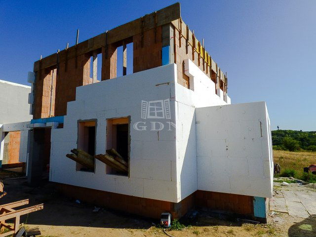Eladó ikerház, Kerepesen 99.9 M Ft, 4 szobás