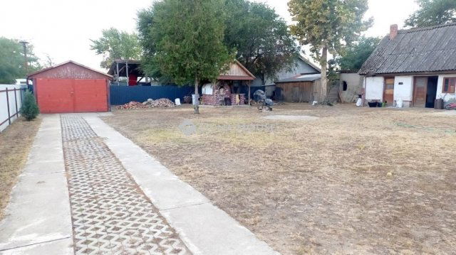 Eladó családi ház, Helvécián 45 M Ft, 3 szobás