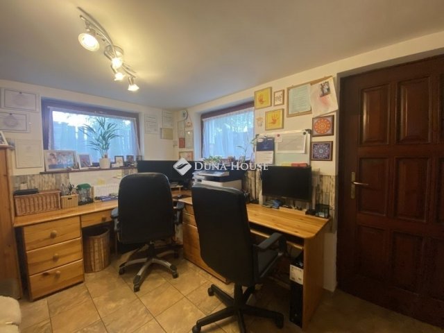 Eladó családi ház, Helvécián 120 M Ft, 4 szobás