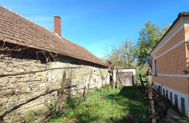 Eladó családi ház, Kispiriten 15.9 M Ft, 4 szobás