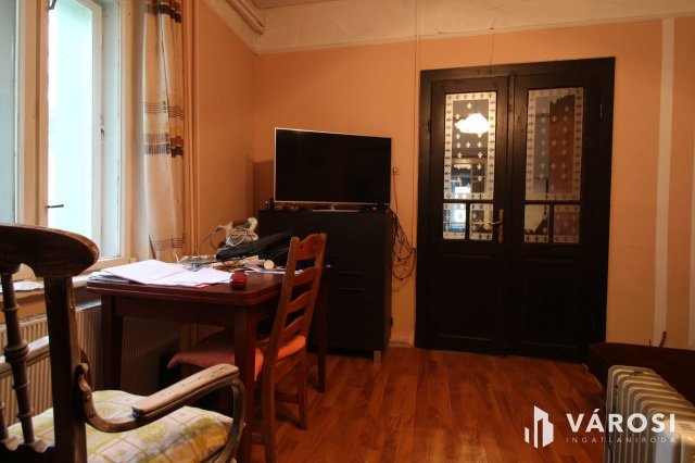 Eladó családi ház, Pomázon 62 M Ft, 4 szobás