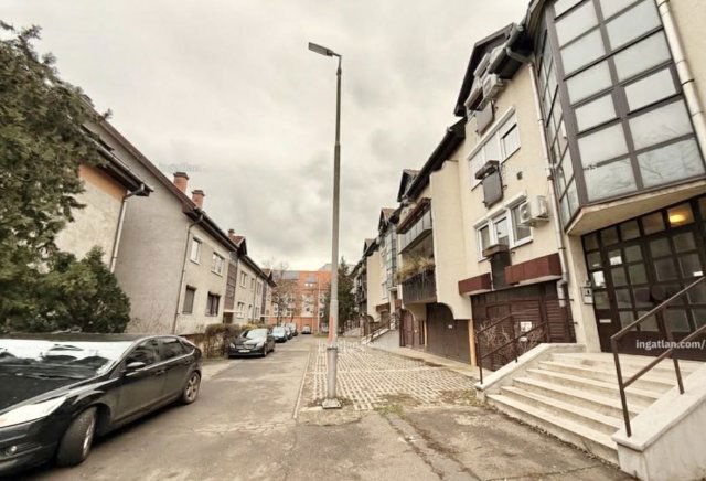 Eladó téglalakás, Debrecenben, Teleki utcában 74.9 M Ft