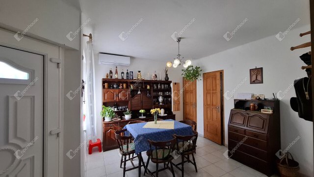 Eladó családi ház, Bocskaikerten 49.9 M Ft, 2 szobás