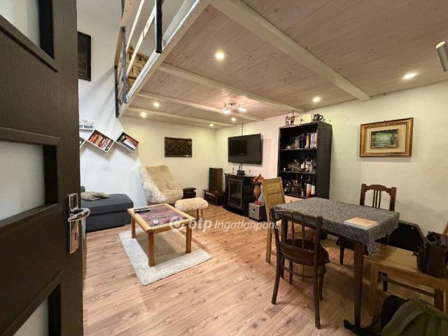 Eladó téglalakás, Budapesten, VIII. kerületben 53.9 M Ft