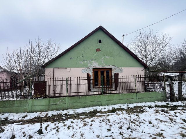 Eladó családi ház, Sarkadon 2.49 M Ft, 3 szobás