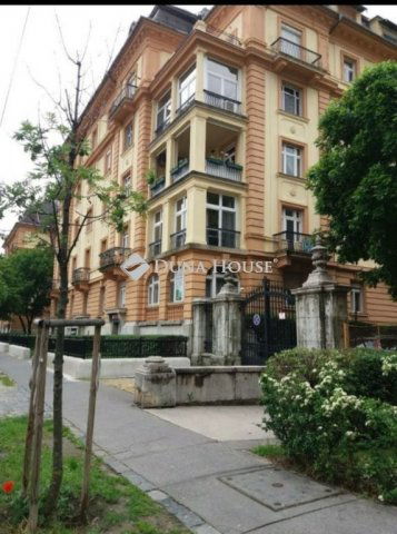 Eladó téglalakás, VIII. kerületben, Vajda Péter utcában