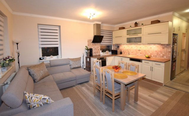 Eladó téglalakás, Debrecenben 77.9 M Ft, 2+2 szobás