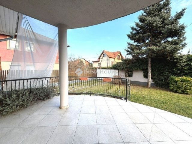 Eladó családi ház, Budapesten, III. kerületben 198.12 M Ft