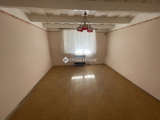 Eladó családi ház, Sülysápon 38.99 M Ft, 3 szobás