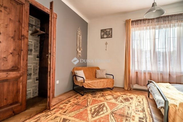 Eladó téglalakás, Budapesten, XI. kerületben 299 M Ft, 6 szobás