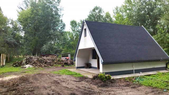 Eladó családi ház, Erdőkertesen 36 M Ft, 2 szobás