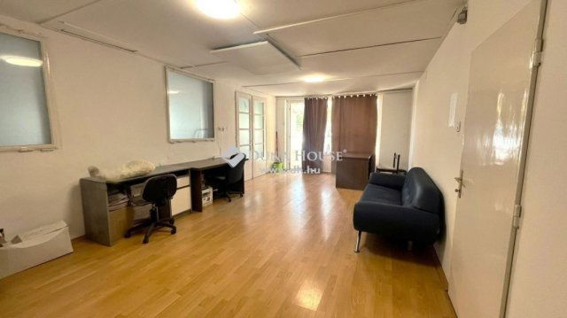 Kiadó ipari ingatlan, Szombathelyen 450 E Ft / hó