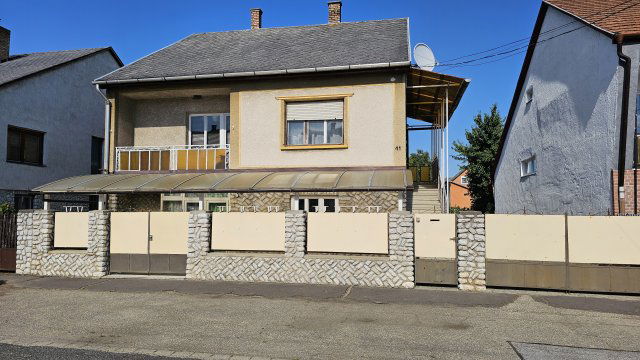 Eladó családi ház, Miskolcon 47.5 M Ft, 4 szobás