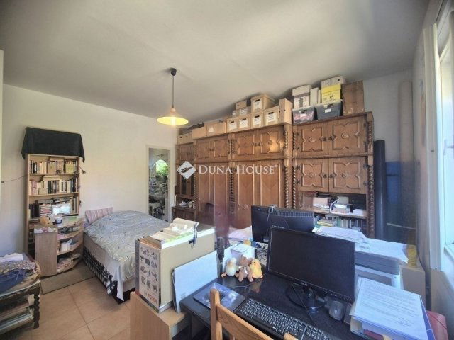 Eladó családi ház, Budapesten, III. kerületben 96 M Ft, 2 szobás