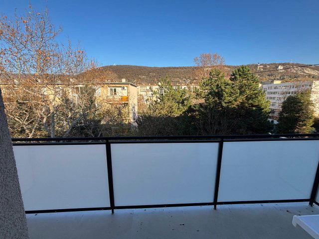 Eladó téglalakás, Tatabányán 41.5 M Ft, 1+1 szobás