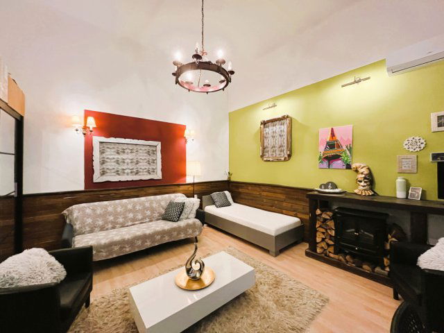 Eladó téglalakás, Budapesten, VI. kerületben 69.9 M Ft