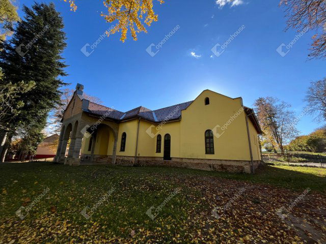 Kiadó üzlethelyiség, Magyaratádon 500 E Ft / hó, 13 szobás