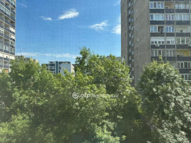Eladó panellakás, Budapesten, III. kerületben 86.99 M Ft