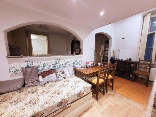 Eladó téglalakás, Budapesten, I. kerületben 82.5 M Ft, 2 szobás