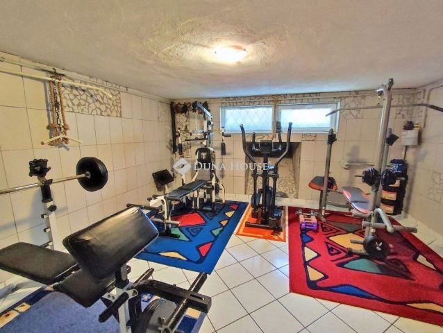 Eladó családi ház, Budapesten, XVIII. kerületben 111.9 M Ft