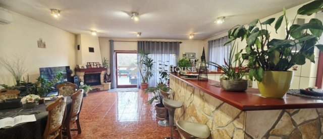 Eladó családi ház, Dunakeszin 519.9 M Ft, 4 szobás