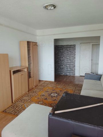 Eladó panellakás, Tatabányán 28.5 M Ft, 2 szobás