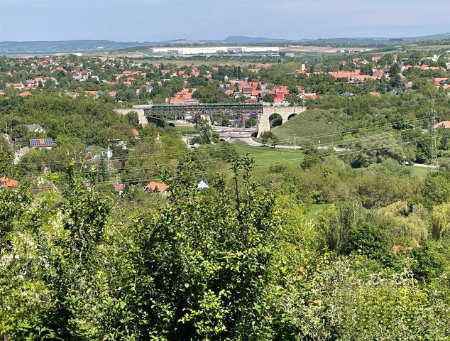 Eladó nyaraló, Biatorbágyon 39.5 M Ft, 2 szobás