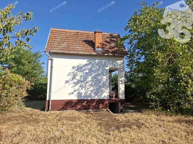 Eladó nyaraló, Kiskunfélegyházán 15 M Ft, 1 szobás