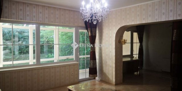 Eladó családi ház, Nagykovácsiban 165 M Ft, 5 szobás