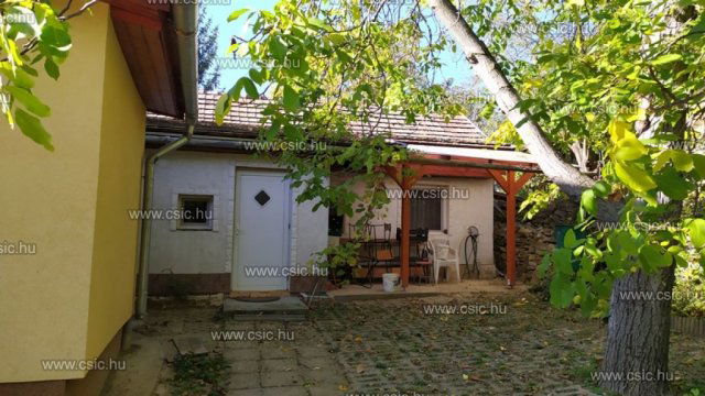 Eladó családi ház, Budapesten, III. kerületben 159.9 M Ft