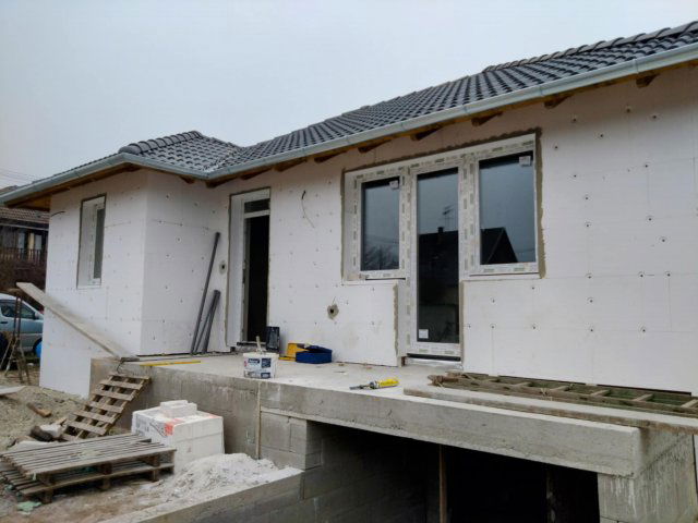 Eladó ikerház, Majosházán 69 M Ft, 3 szobás